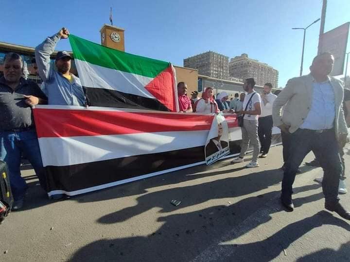 تظاهرات في شوارع الإسكندرية تضامنا مع الشعب الفلسطيني الشقيق (صور)
 منذ حوالي 11 ساعة